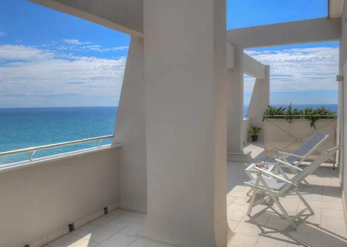 Vela D'oro 4* Pietra Ligure