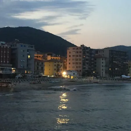 Vela D'oro Guest house Pietra Ligure